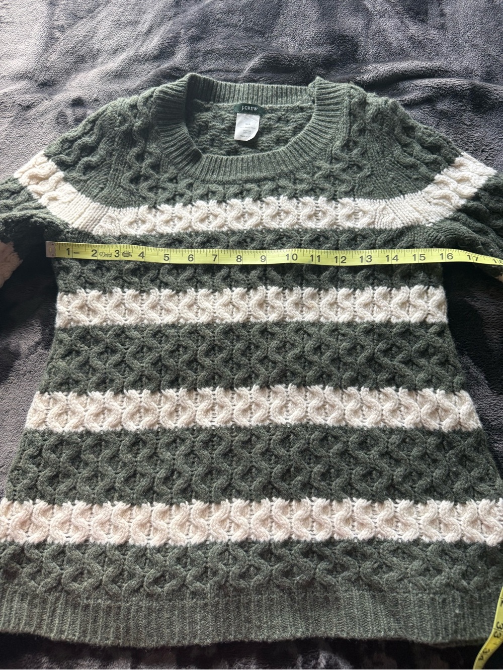 J. Crew Olive Green & Cream Cable Knit Crewneck Sweater 100% merino wool - Picture 6 of 6